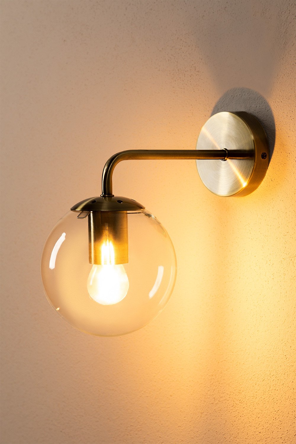Lampada da parete Boyi in metallo con sfera di vetro