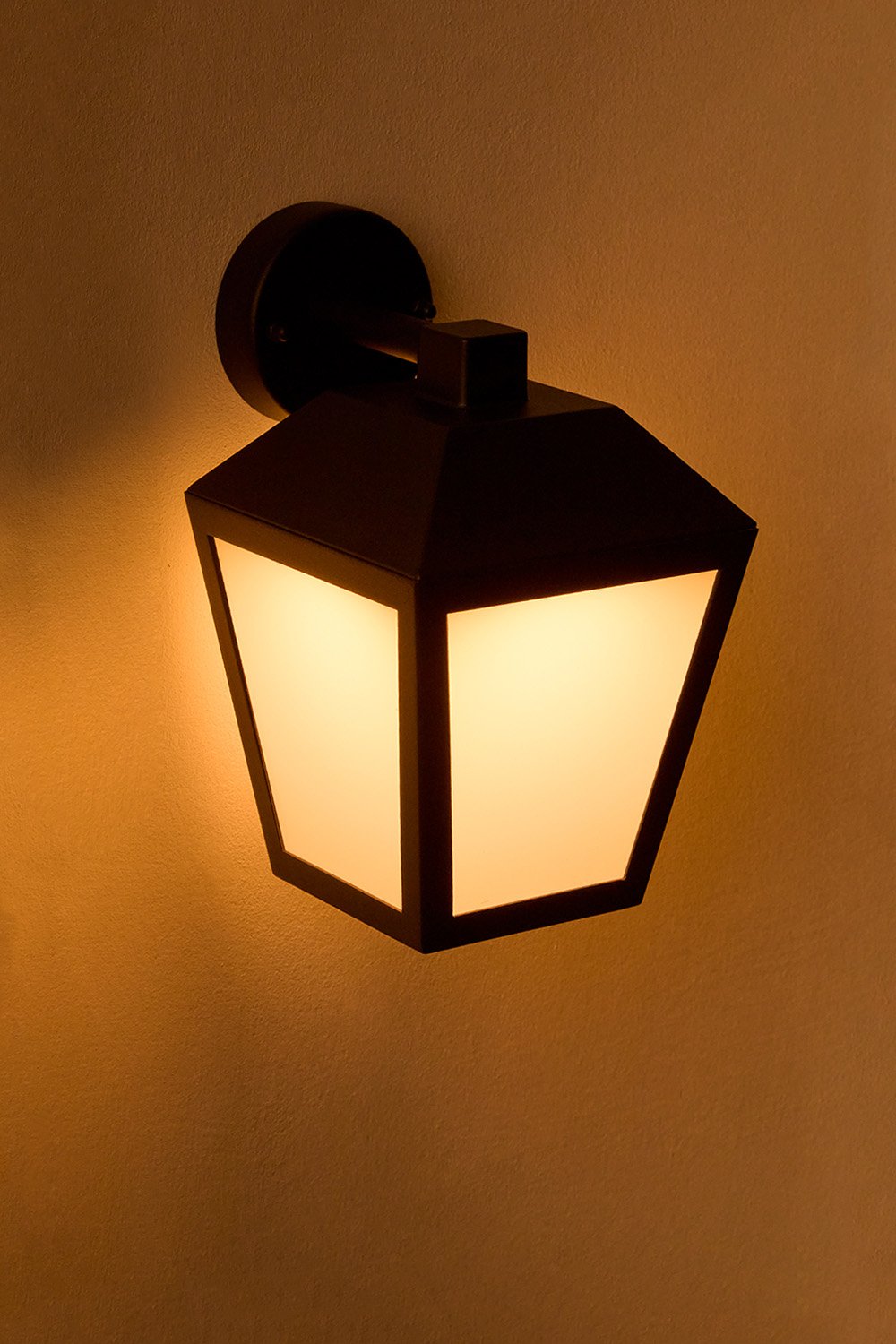 Lampada da parete a LED da esterno Yalven in alluminio