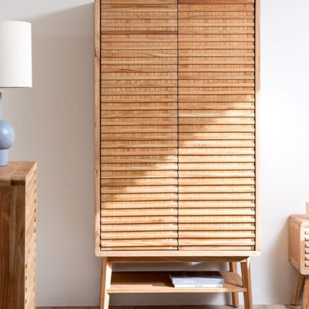Armadio in legno Deleyna