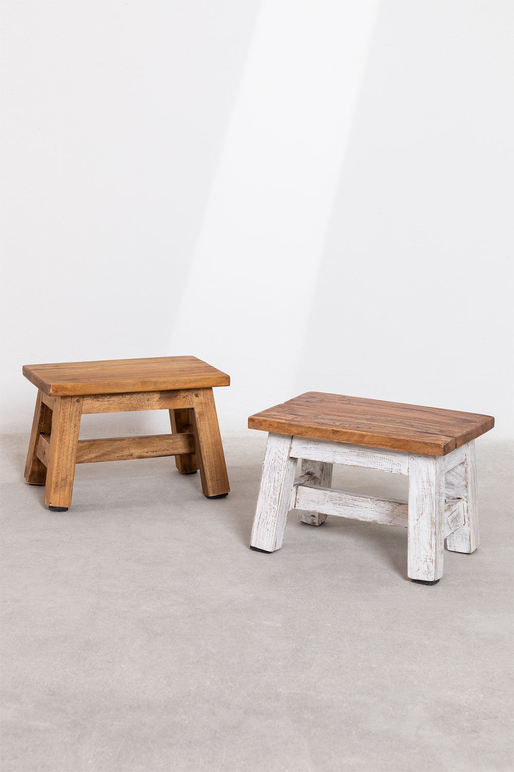 Sgabello basso in legno di Abet