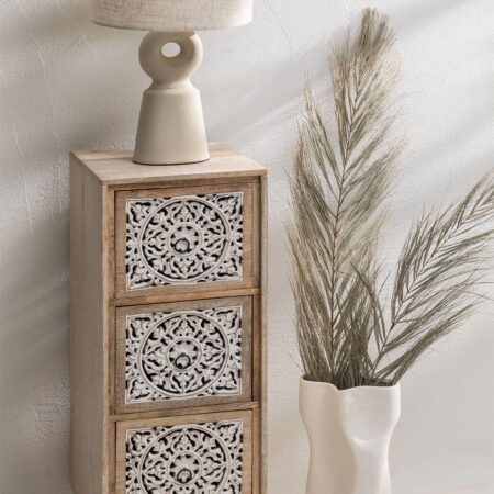 Cassettiera Mekel in legno di mango