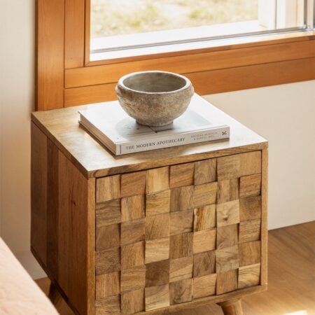 Comodino Jaralson in legno di mango
