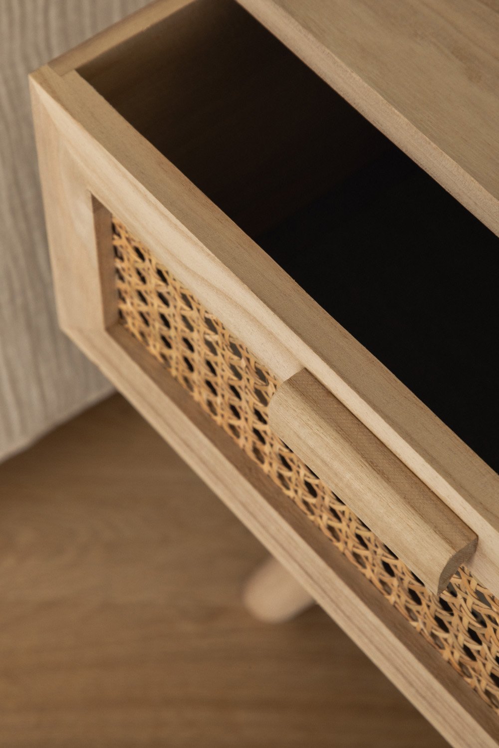 Comodino in legno Ralik