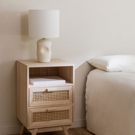 Comodino con contenitore in legno Ralik
