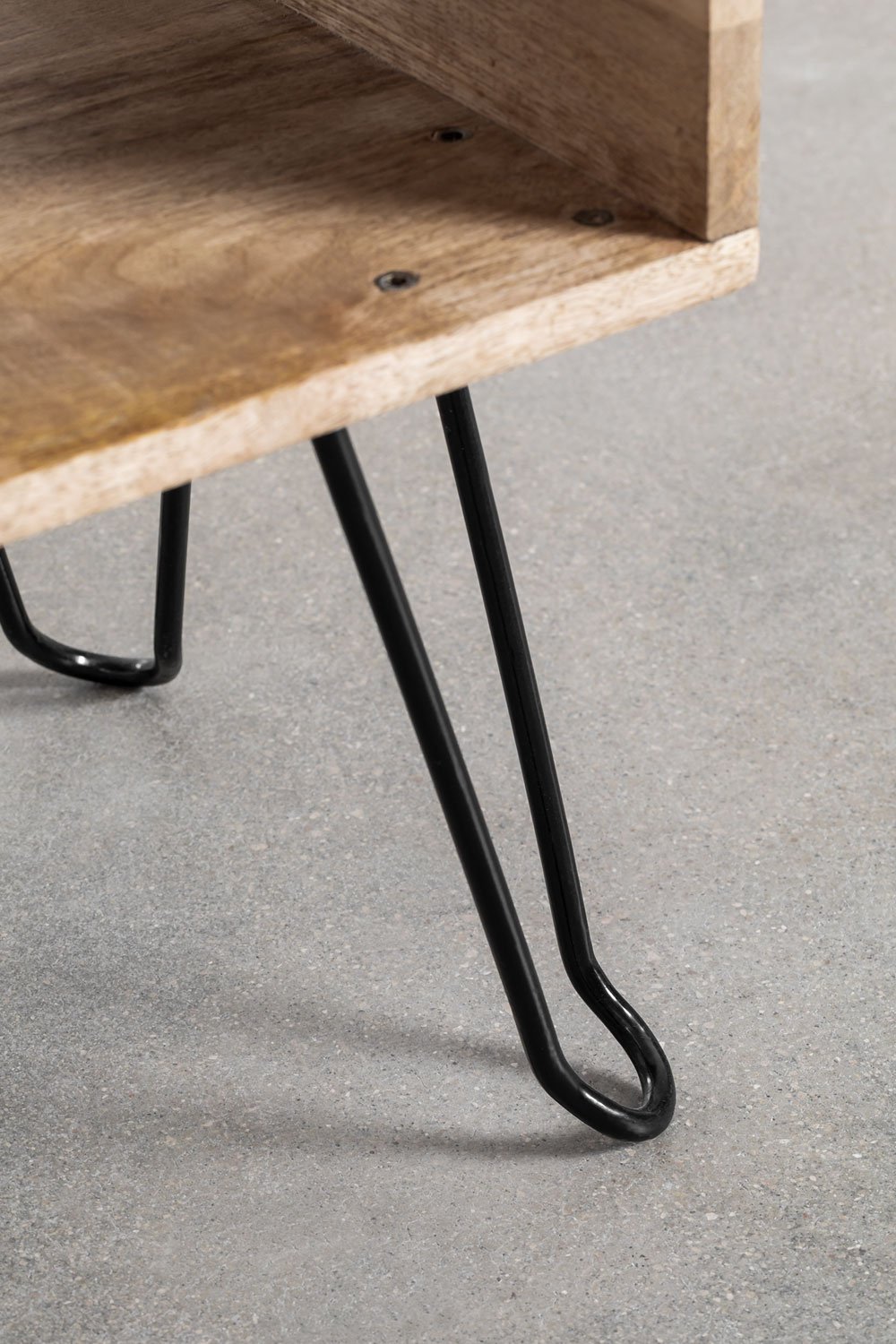 Comodino in legno riciclato Tital