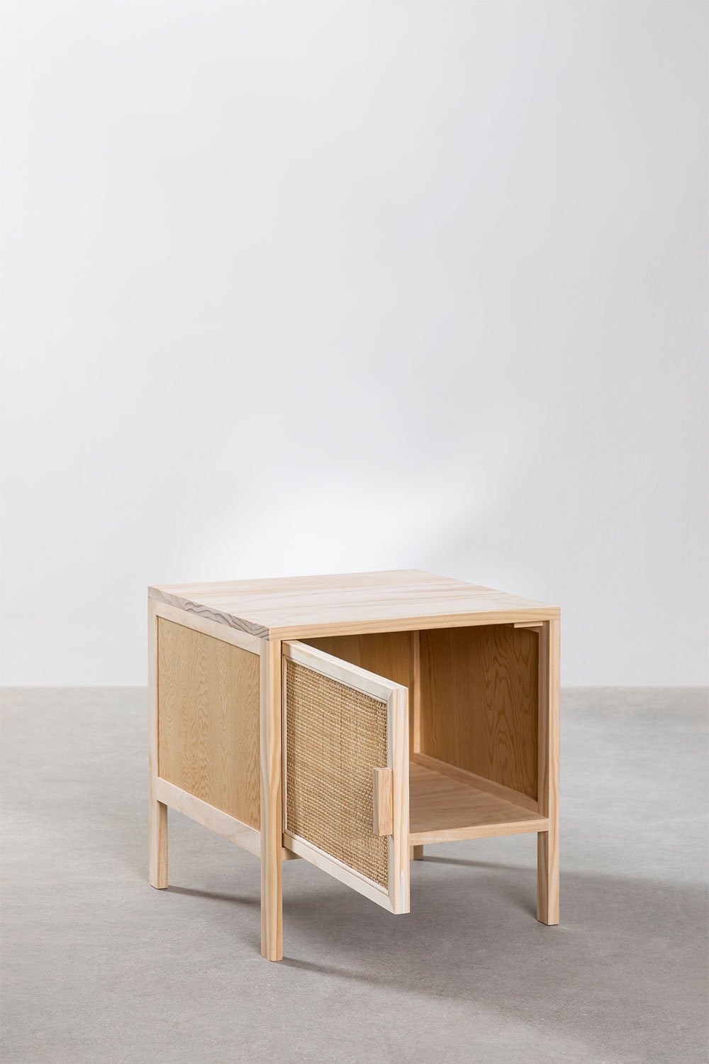 Comodino in rattan e legno di Reyna