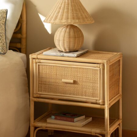 Comodino in rattan Yivisc