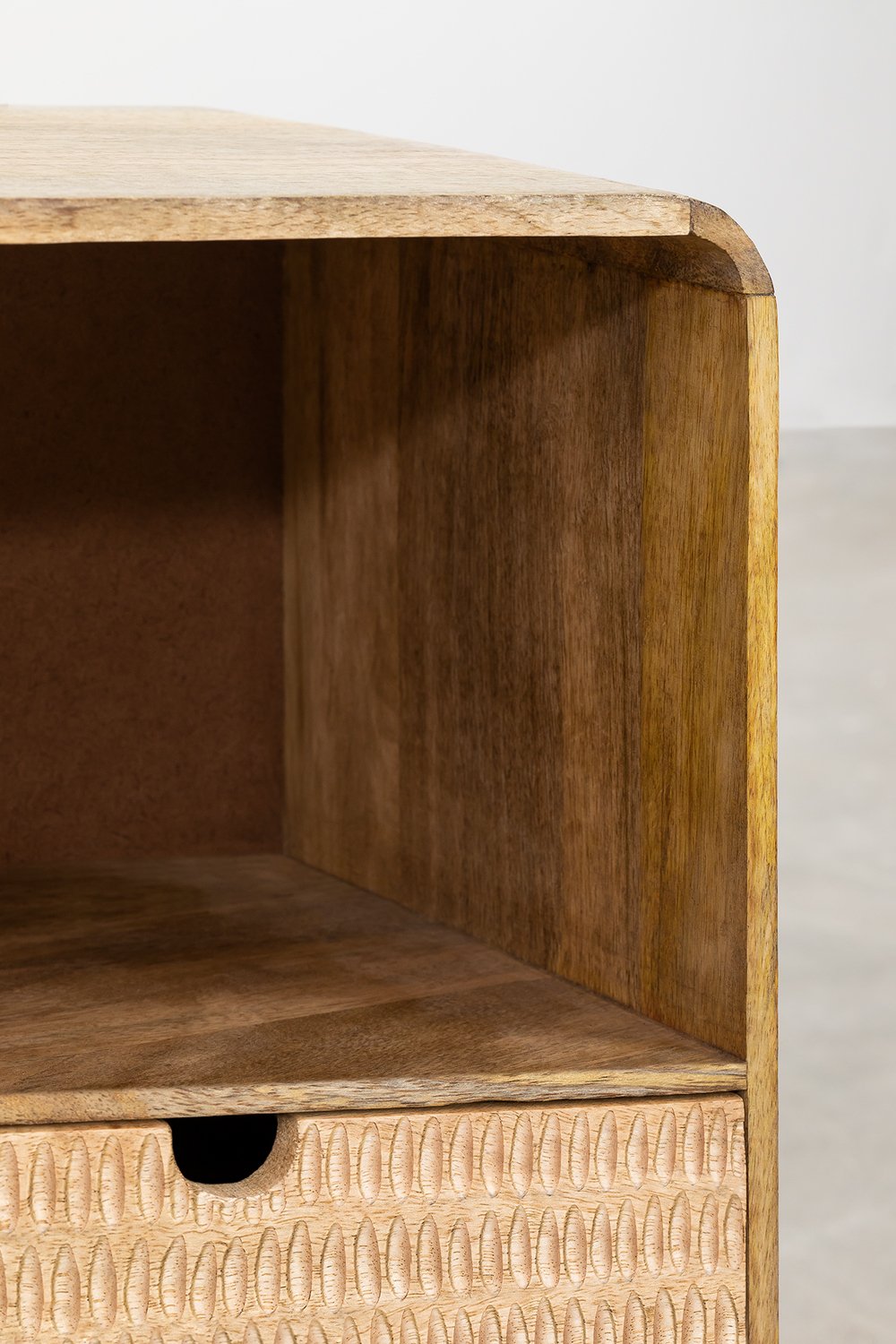 Confezione da 2 comodini con contenitore in legno di mango Yulara naturale