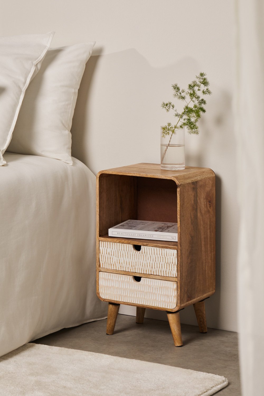 Confezione da 2 comodini con 2 cassetti in legno di mango Yulara