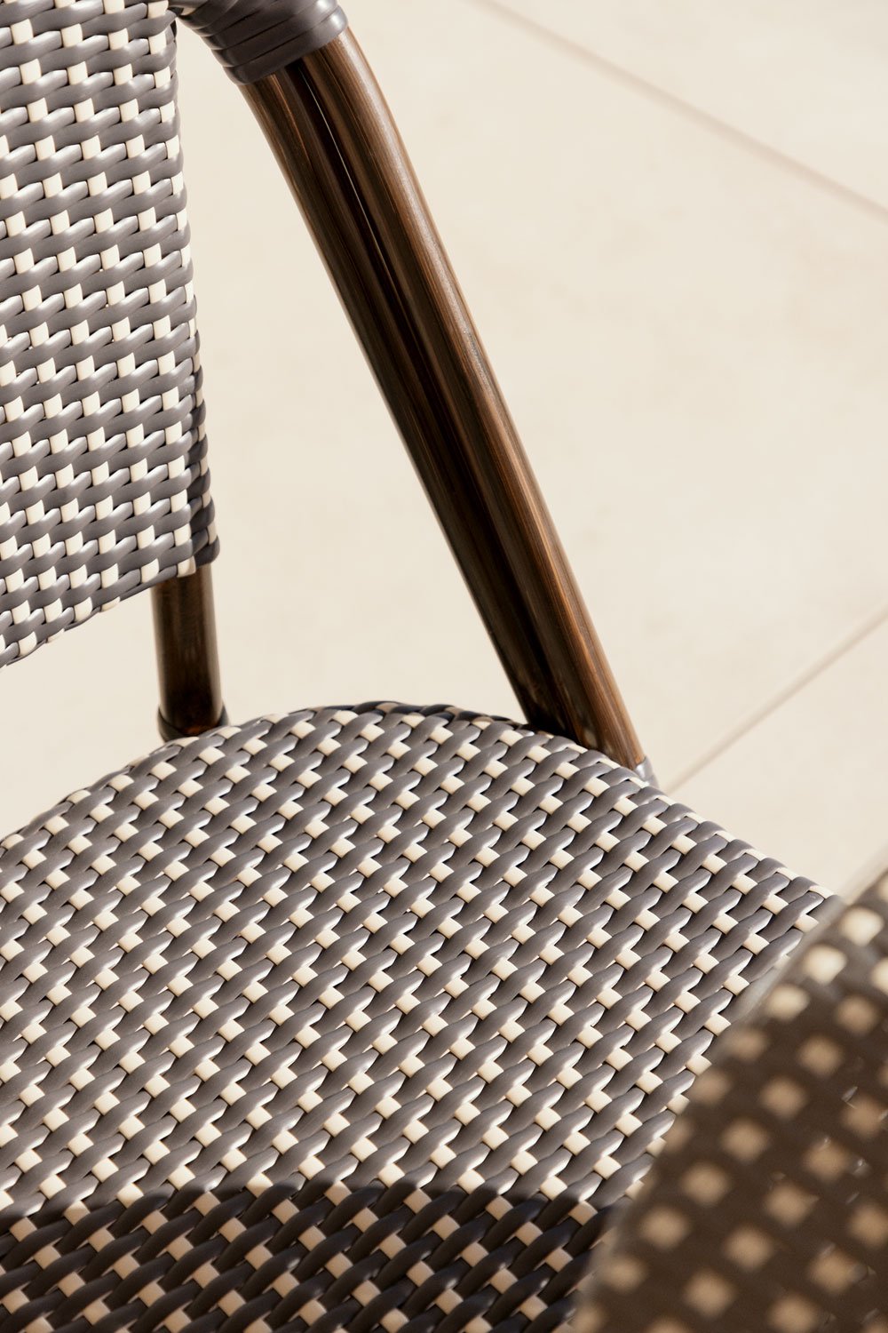 Confezione da 2 Sedie da Giardino Impilabili in Alluminio e Rattan Sintetico Brielle Bistro