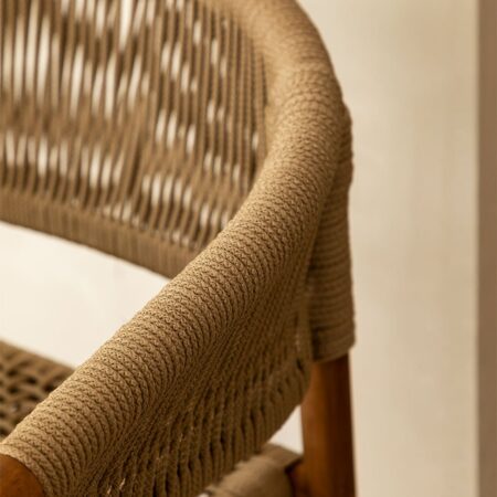 Confezione da 2 sedie da pranzo con braccioli in legno Tenay Classic