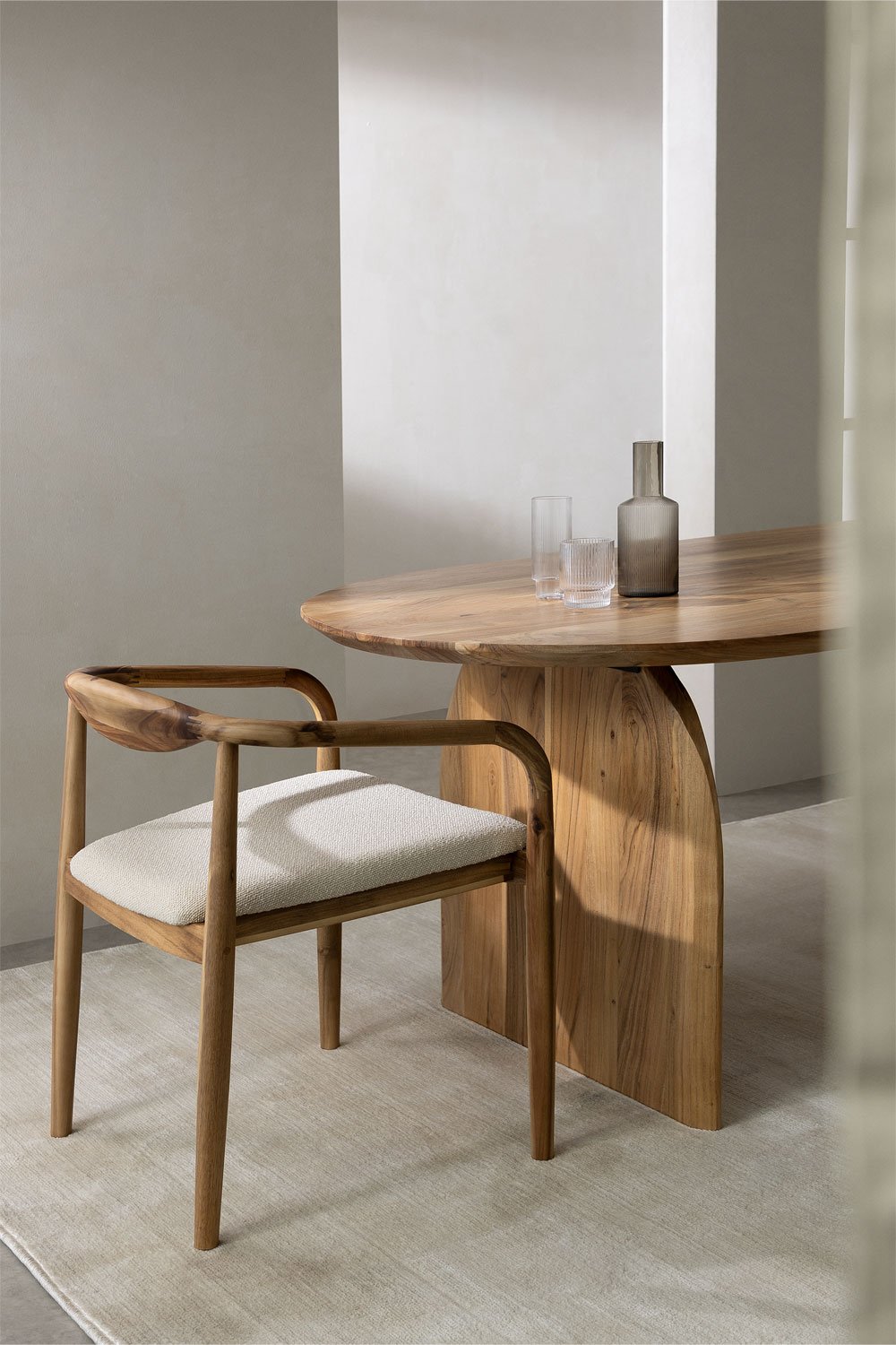 Confezione da 2 sedie da pranzo in legno di acacia e tessuto bouclé Mallory