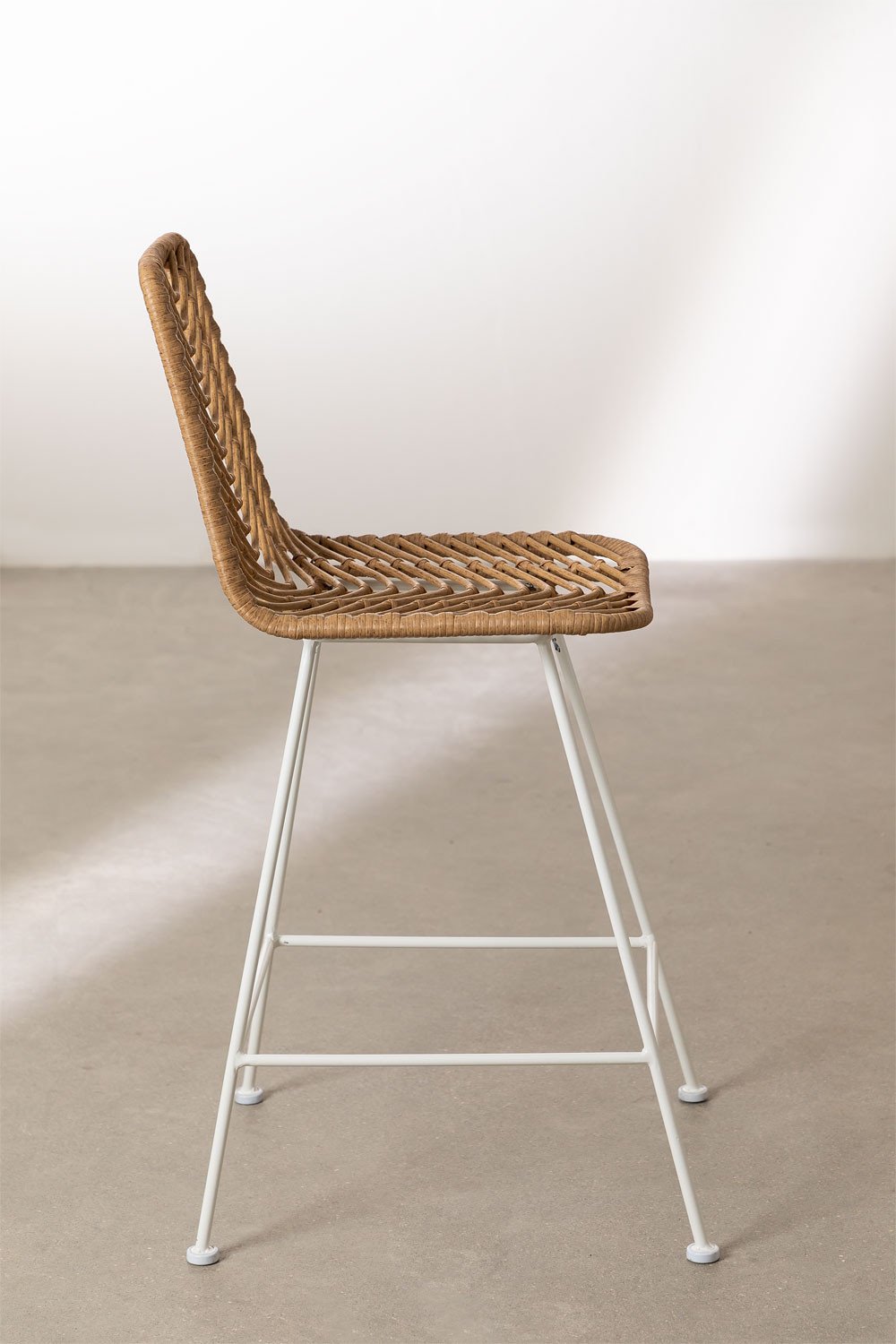Confezione da 2 sgabelli alti in rattan sintetico Gouda naturale