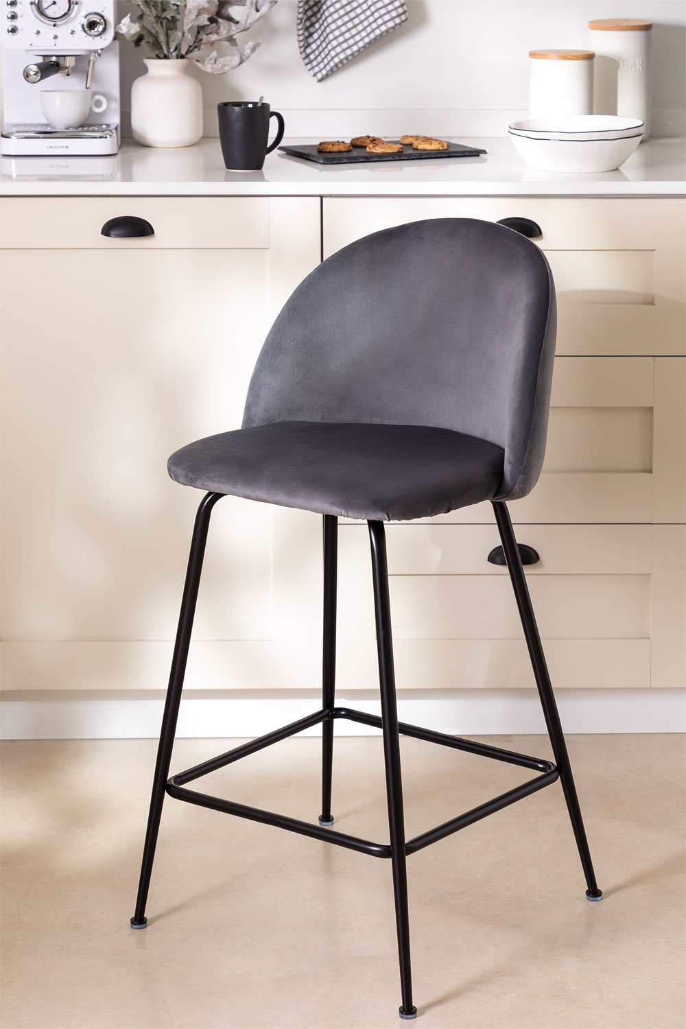 Confezione da 2 sgabelli alti in velluto Kana Design