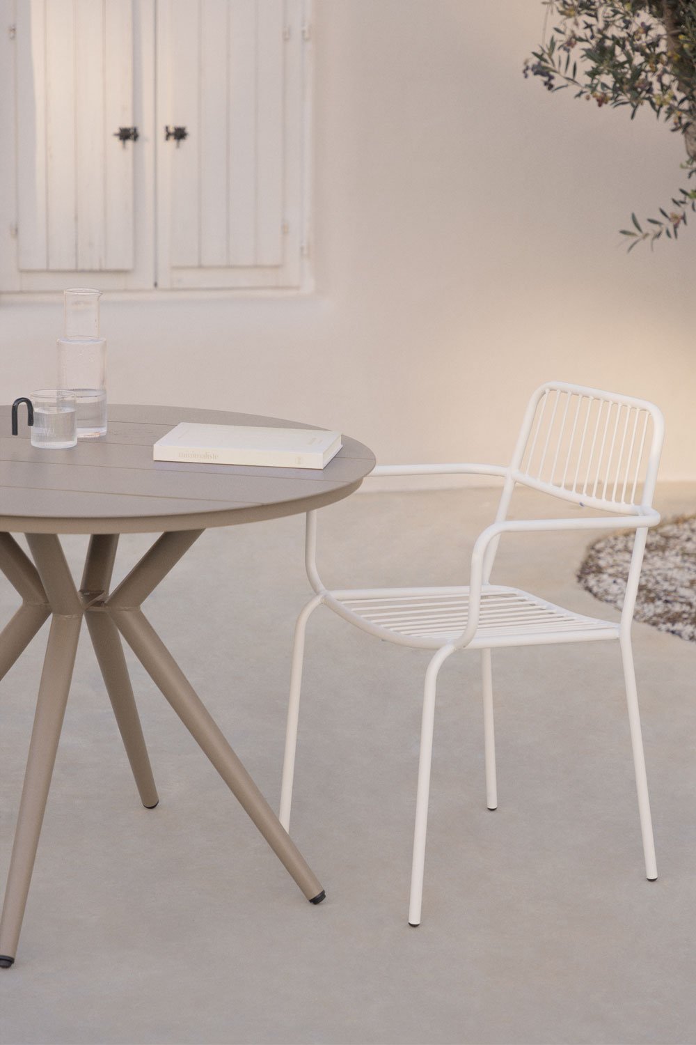 Confezione da 4 sedie da giardino impilabili Elton con braccioli