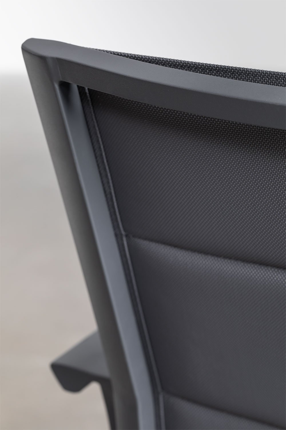 Confezione da 4 sedie da giardino impilabili con braccioli in alluminio Karena