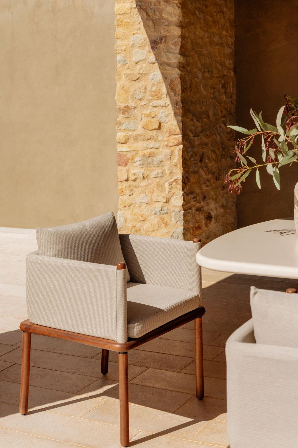 Confezione da 4 sedie da giardino Olivia in legno di acacia con braccioli