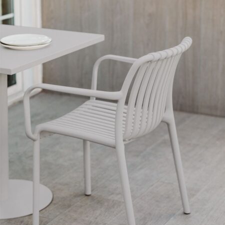Confezione da 4 sedie da giardino con braccioli Wendell