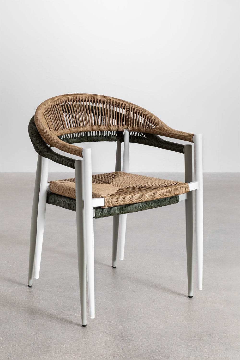 Confezione da 4 sedie da pranzo impilabili con braccioli in alluminio e rattan sintetico Amatria