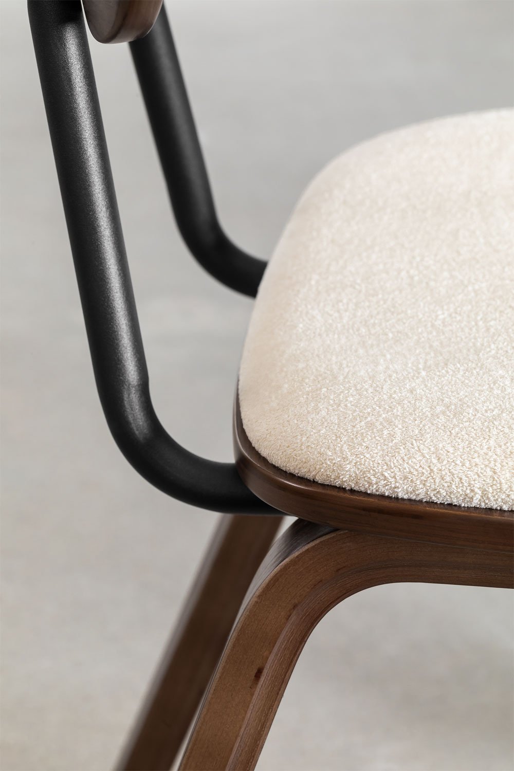 Confezione da 4 sedie da pranzo in legno, rattan e shearling Kaylia