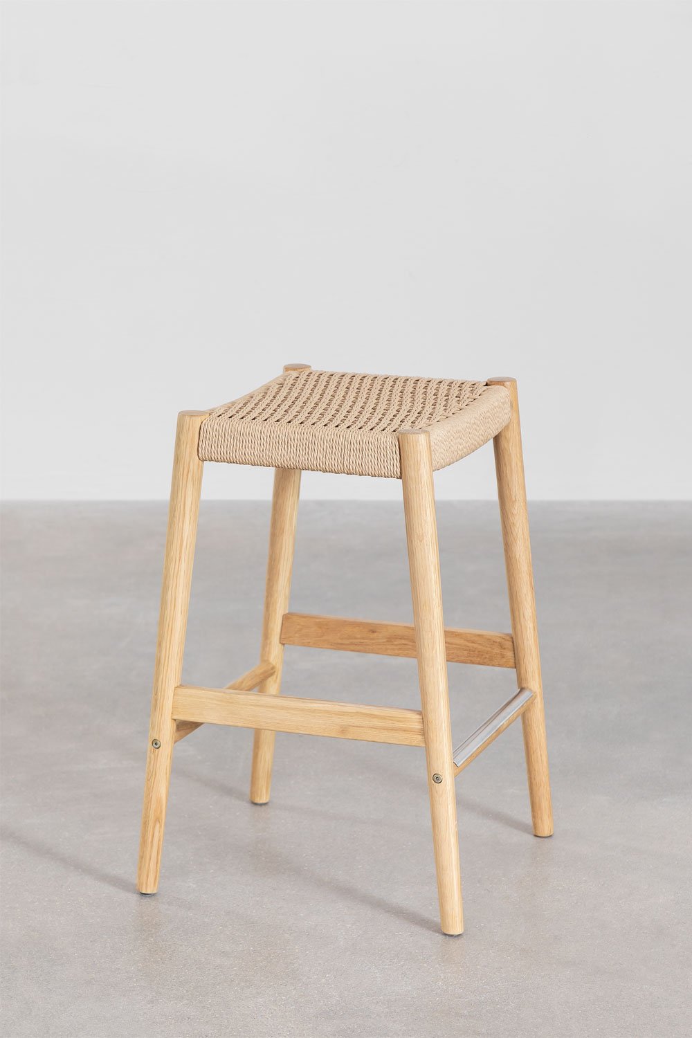Confezione da 4 Sgabelli Alti in Legno di Rovere e Corda Intrecciata (66 cm) Mara