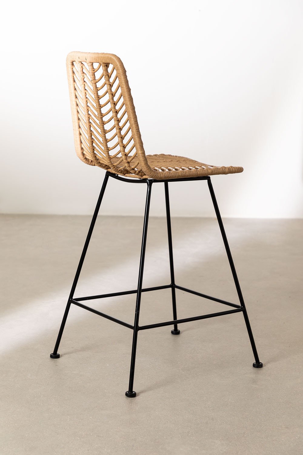Set di 4 sgabelli alti da giardino in rattan sintetico Gouda naturale