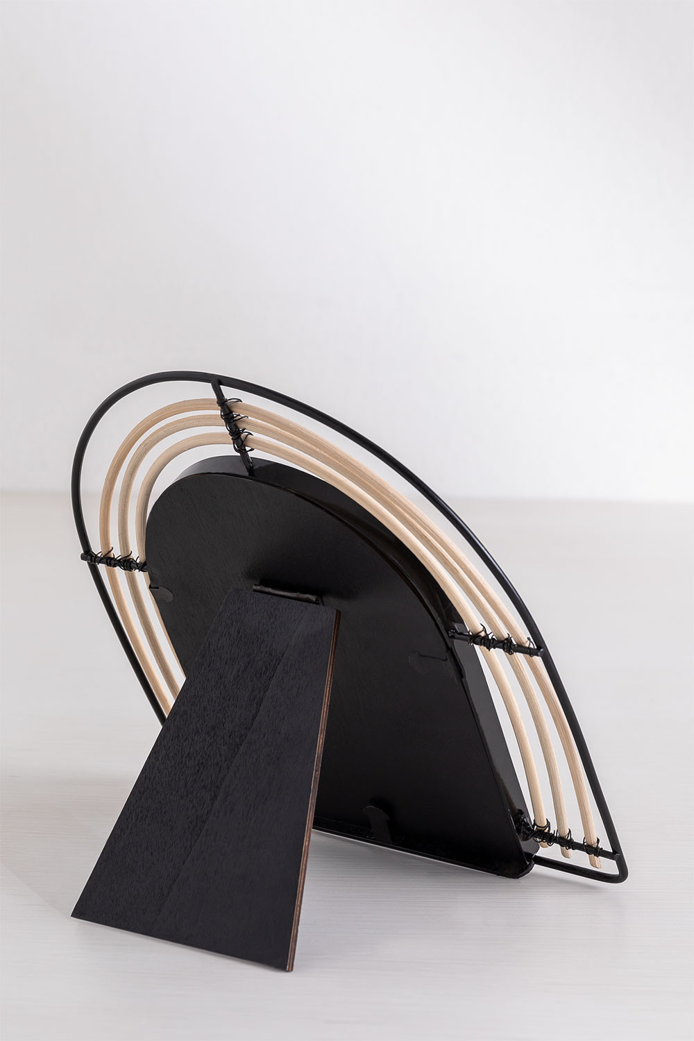 Cornice in Metallo e Rattan Mesta