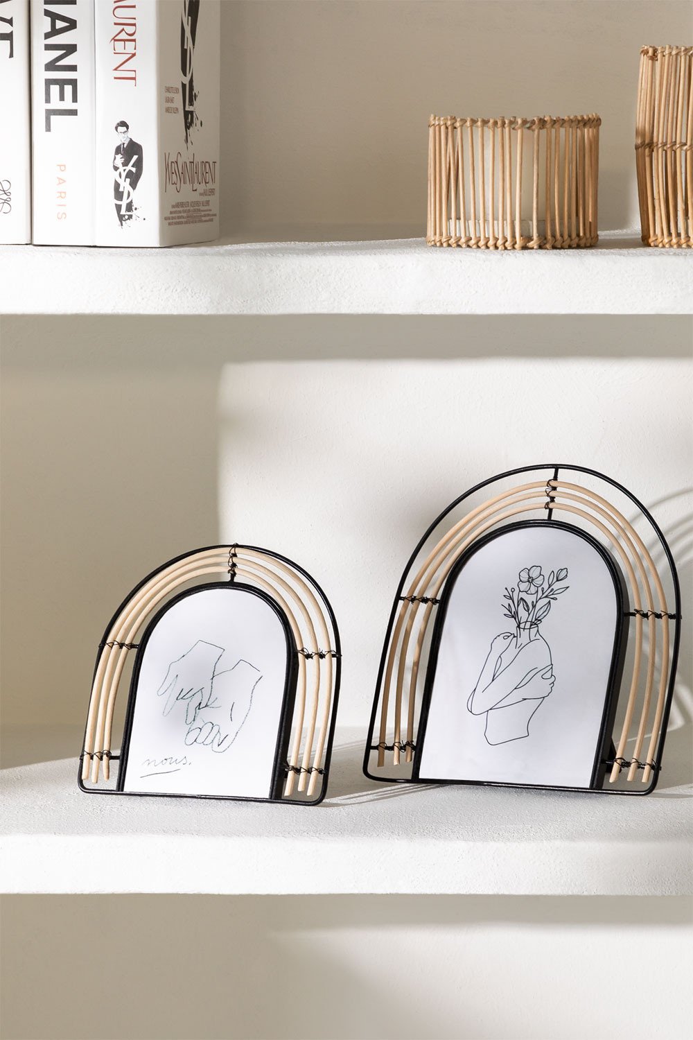 Cornice in Metallo e Rattan Mesta