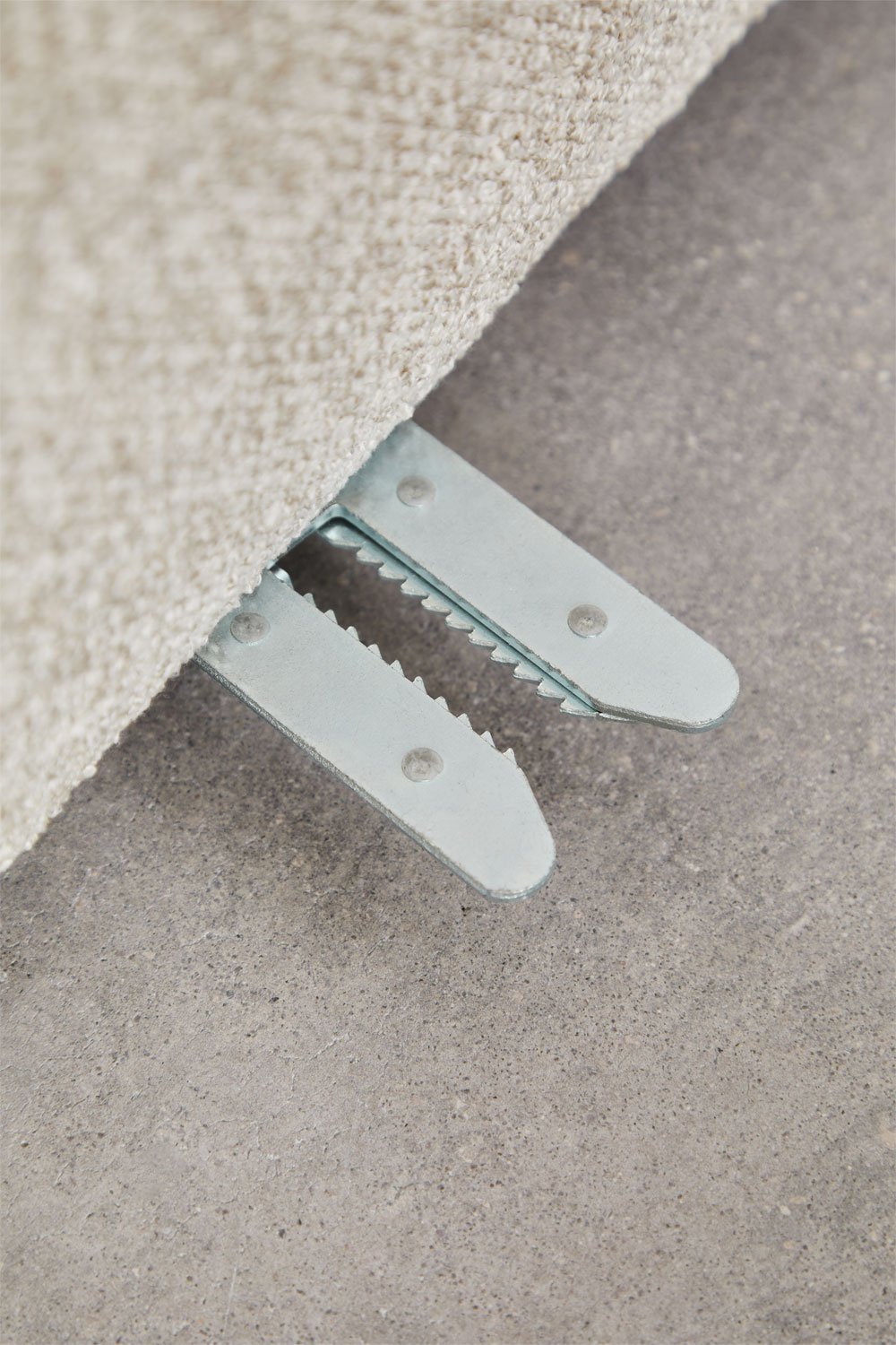 Divano modulare angolare a 2 pezzi con chaise longue destra e pouf rivestito Cardea