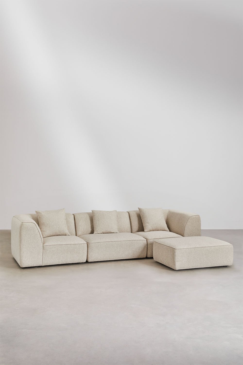Divano modulare a 3 pezzi con pouf rivestito Cardea