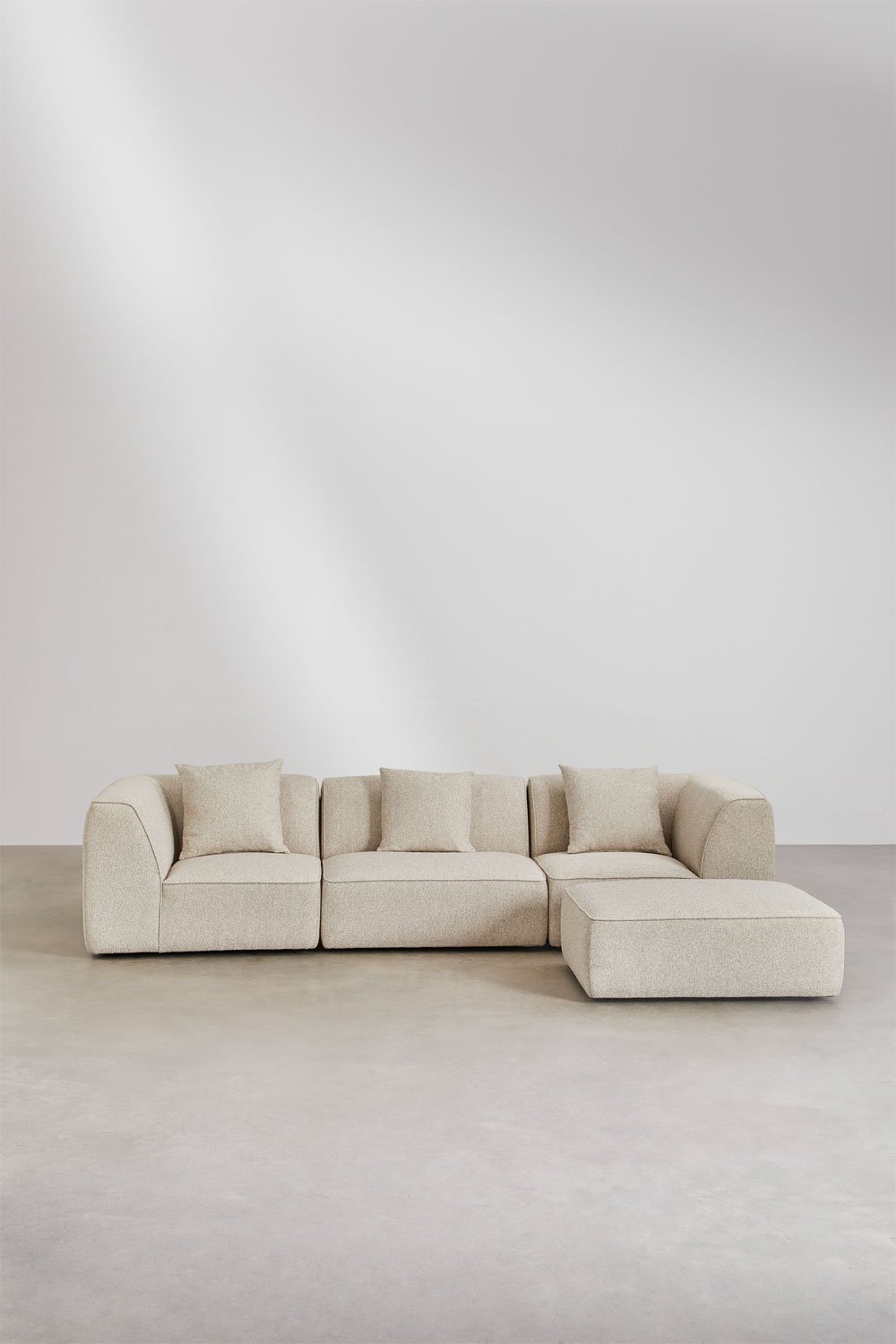 Divano modulare a 3 pezzi con pouf rivestito Cardea