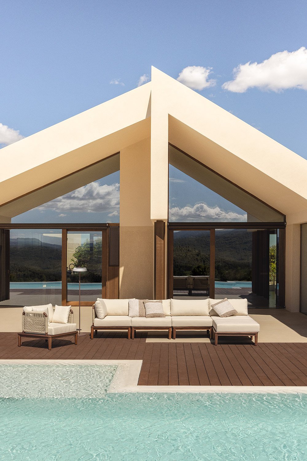 Set Giulia divano angolare componibile 4 pezzi con pouf e poltrona in legno di acacia