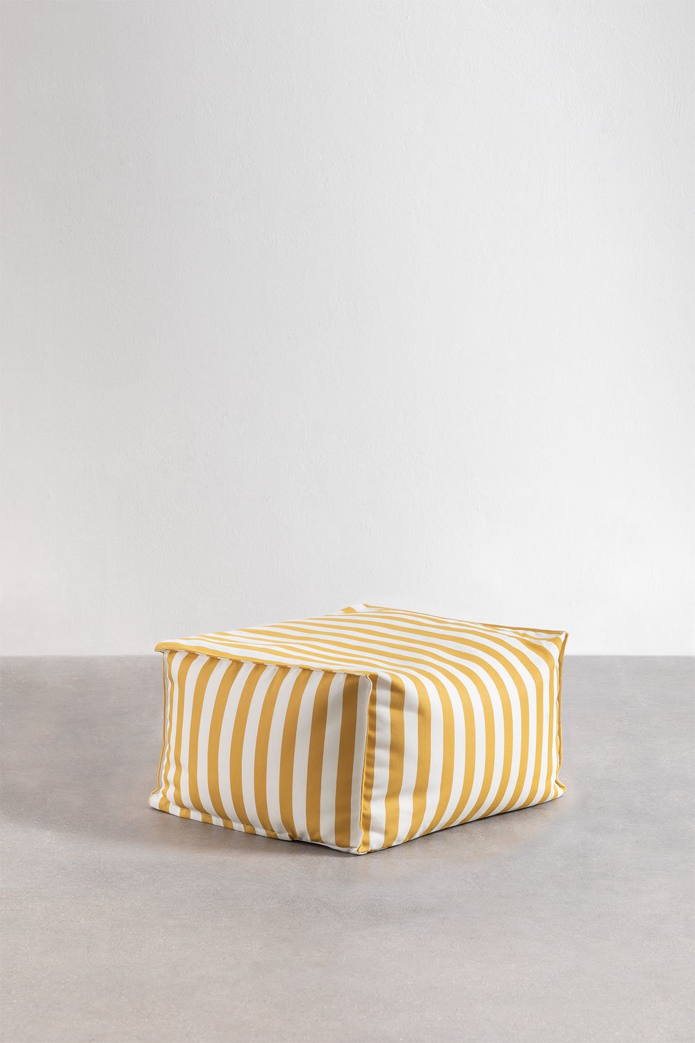 Set da giardino con poltrona e pouf in tessuto Sandel