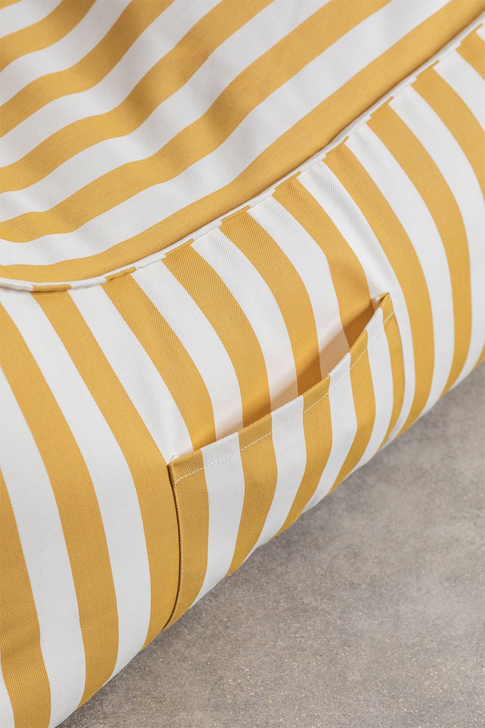 Set da giardino con poltrona e pouf in tessuto Sandel