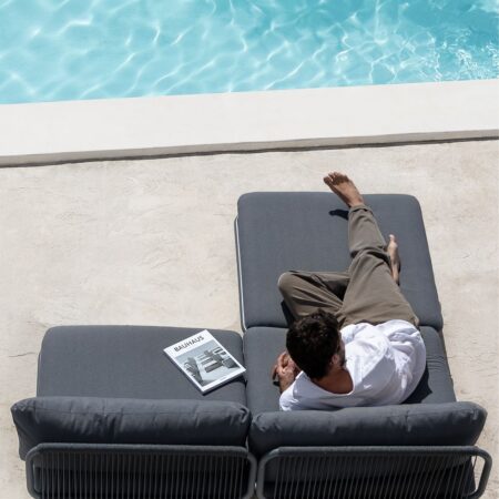 Divano da giardino componibile in 2 pezzi e pouf Roubly