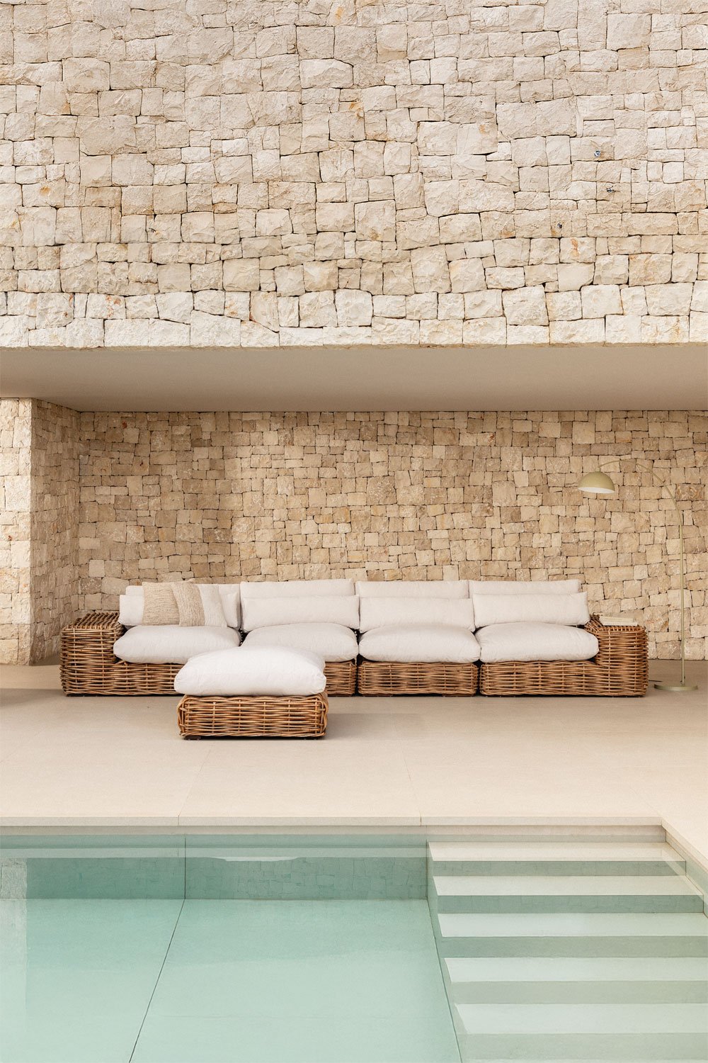 Divano da giardino componibile in 4 pezzi e pouf Milu