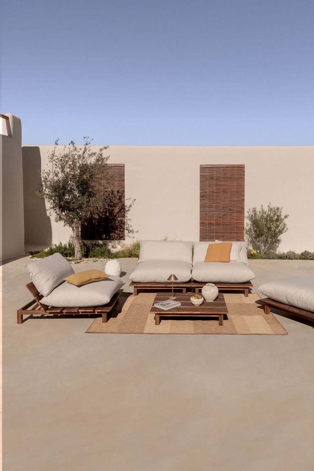 Set da giardino con divano reclinabile modulare da giardino 3 pezzi con tavolino e pouf in legno di acacia Brina