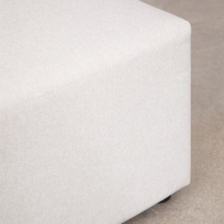Divano componibile in 4 pezzi con 2 poltrone angolari e puff Kata