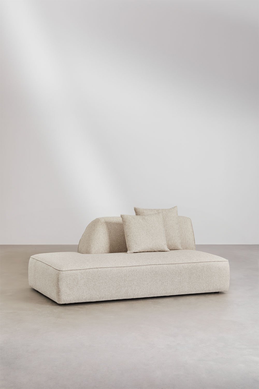 Divano modulare angolare a 2 pezzi con chaise longue sinistra e pouf rivestito Cardea