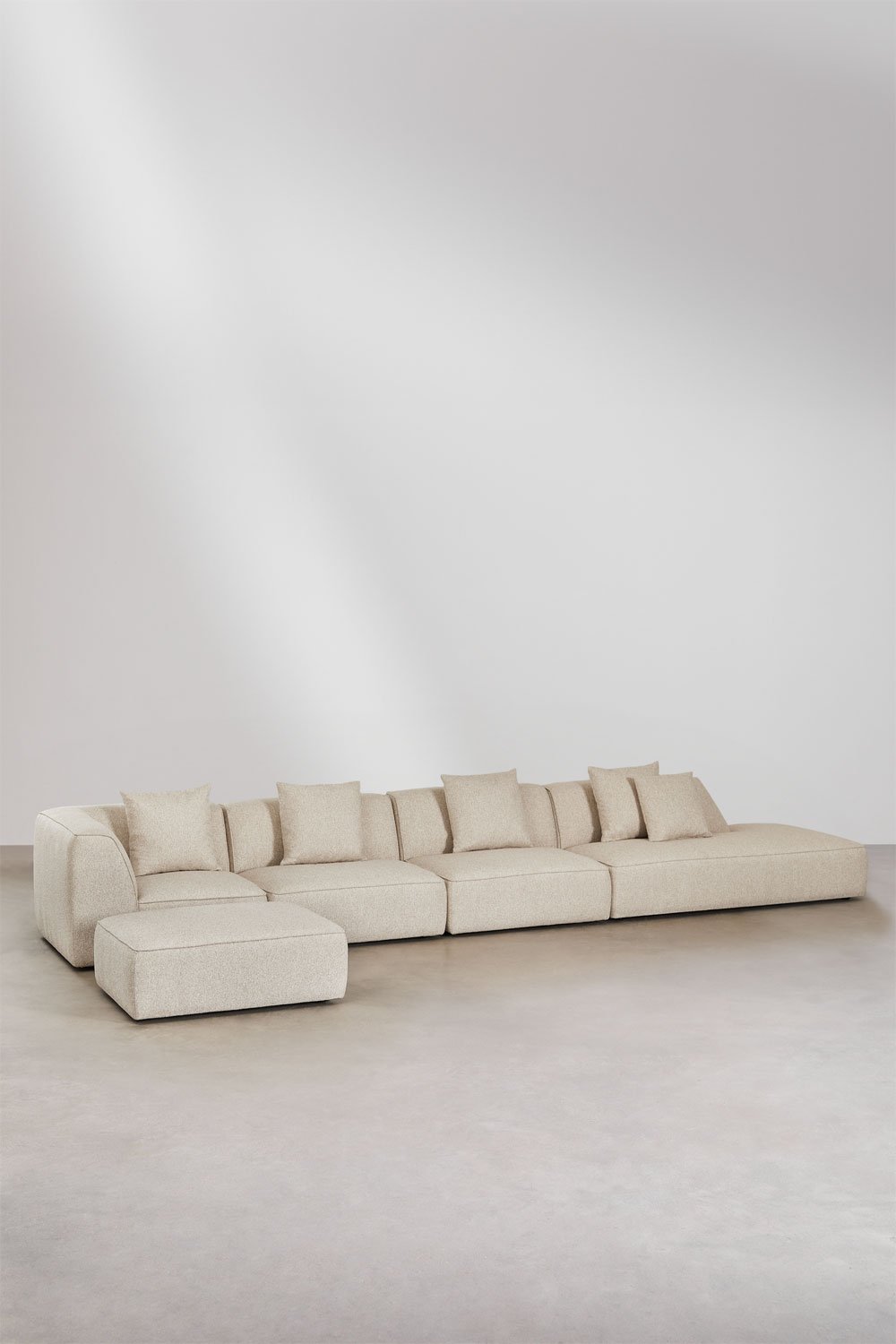 Divano modulare angolare a 4 pezzi con chaise longue destra e pouf rivestito Cardea