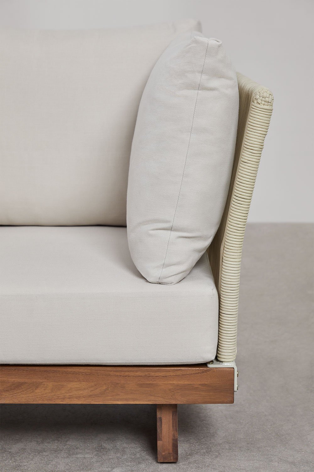 Divano modulare da giardino a 4 pezzi con 2 poltrone angolari e pouf in legno di acacia Dailin