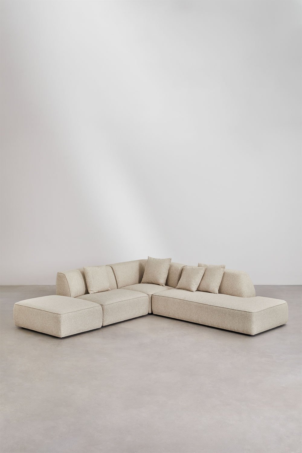 Divano modulare angolare a 3 pezzi con chaise longue destra e pouf rivestito Cardea