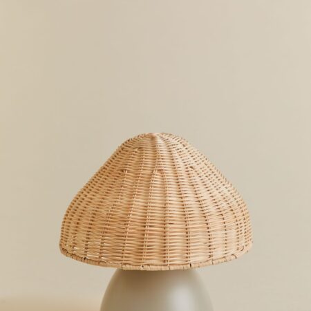 Lampada da tavolo Esmeret in rattan e metallo