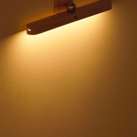 Lampada da parete a LED Davies in legno di gomma