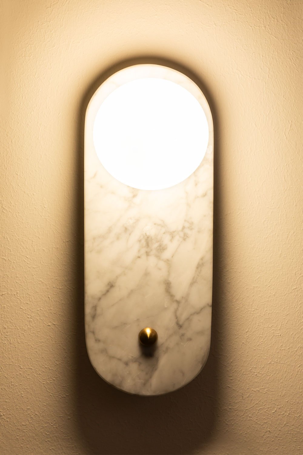 Lampada da parete in marmo Eustace e cristallo