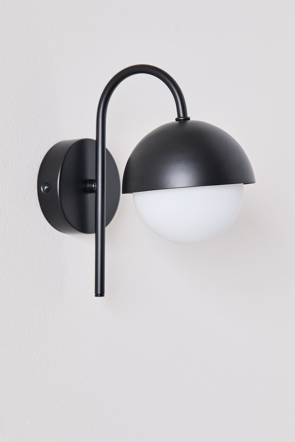 Lampada da parete in metallo Birgit
