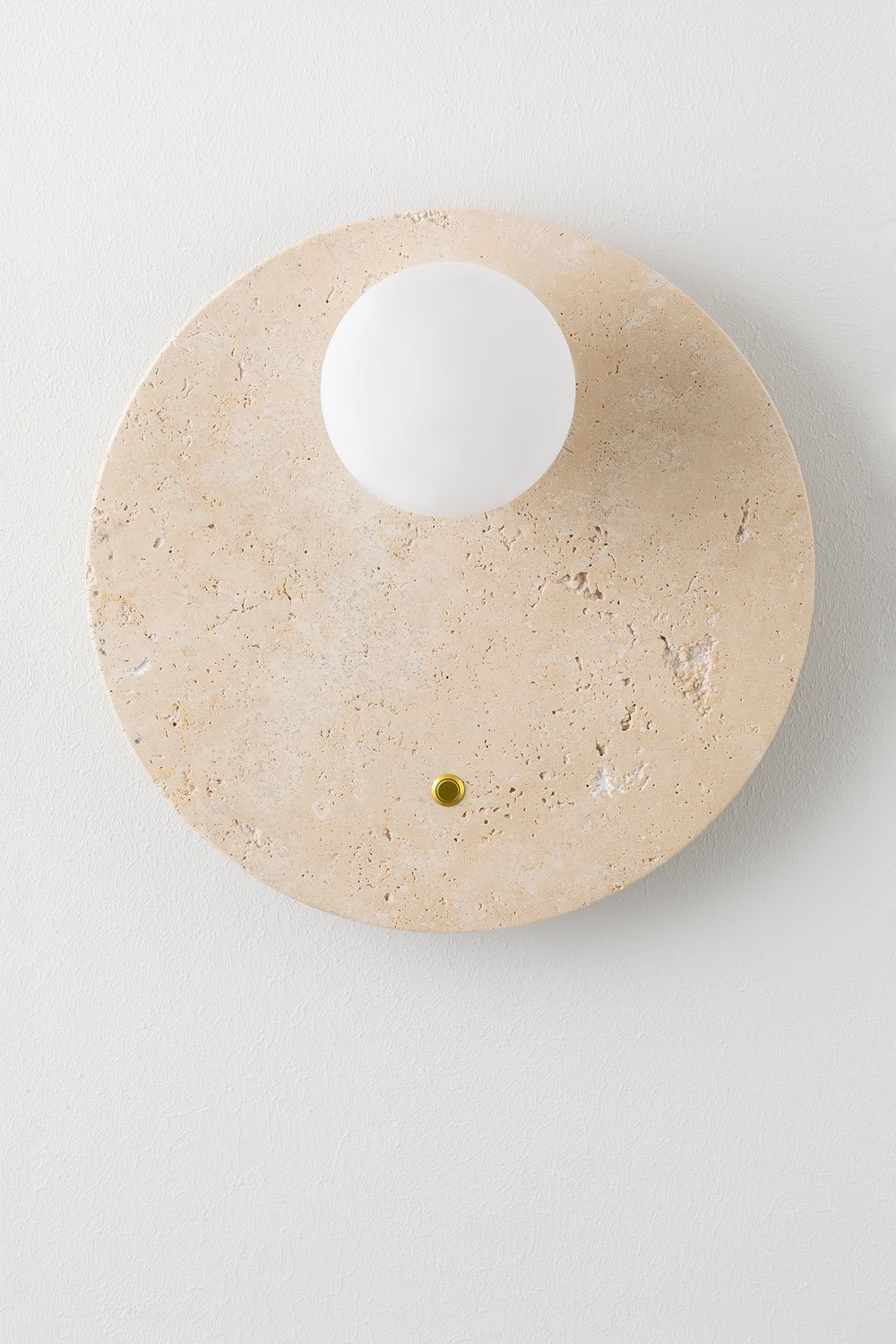 Lampada da parete in travertino con sfera di cristallo Davise