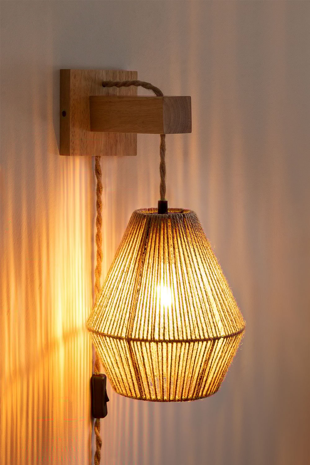 Lampada da parete Kunis