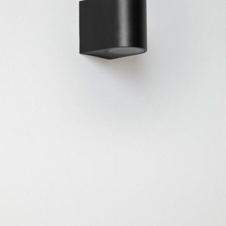 Lampada da parete per esterno Pevot in alluminio