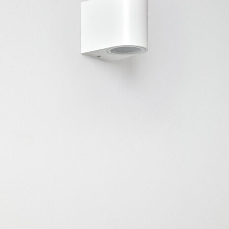 Lampada da parete Pevot in alluminio